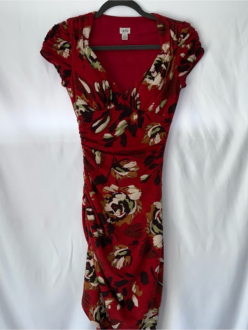 Cache Red Floral Dress with V-Neck - Picture 8 of 14